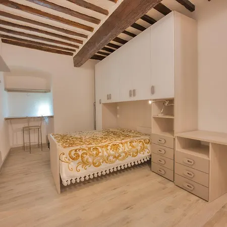 La Casetta Di Concetta - Goelba Apartamento *